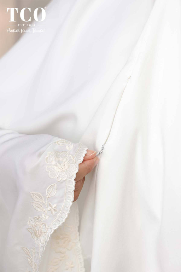 Nawa Mini Telekung in Off White