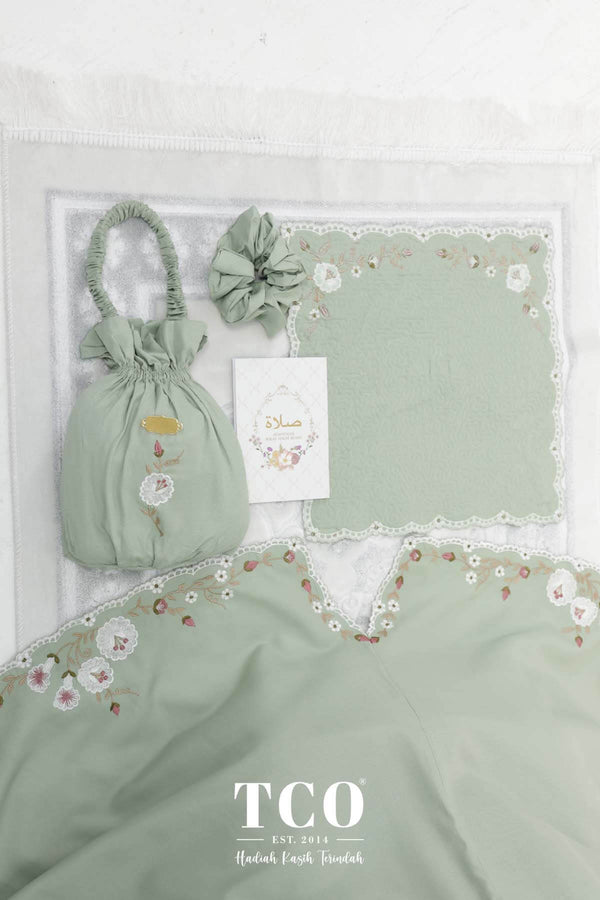 Telekung Pearl Yasmine in Serene Green