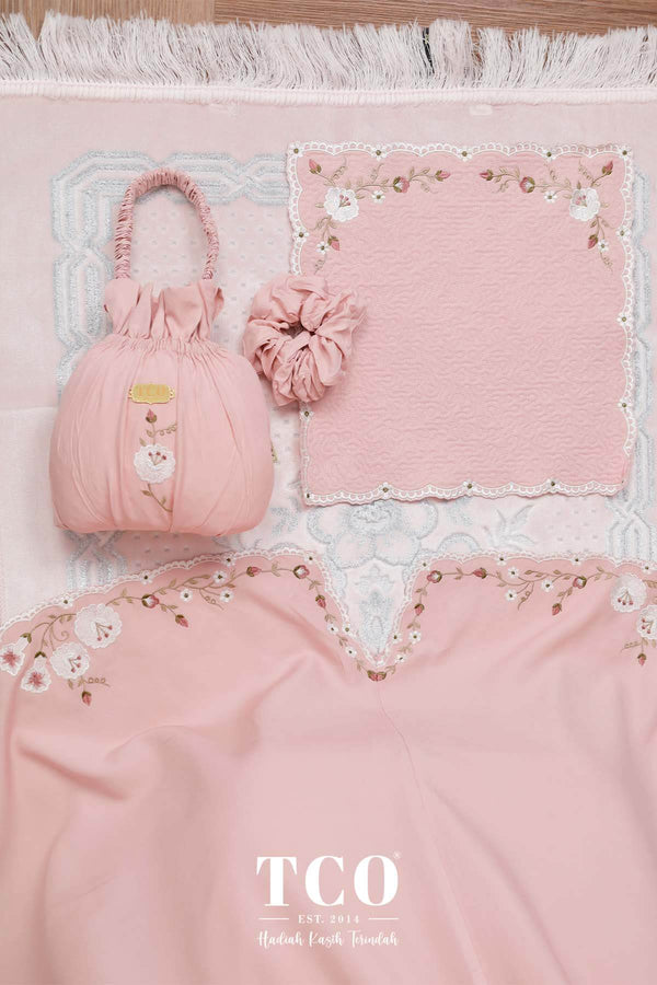 Telekung Pearl Yasmine in Pinky Blush