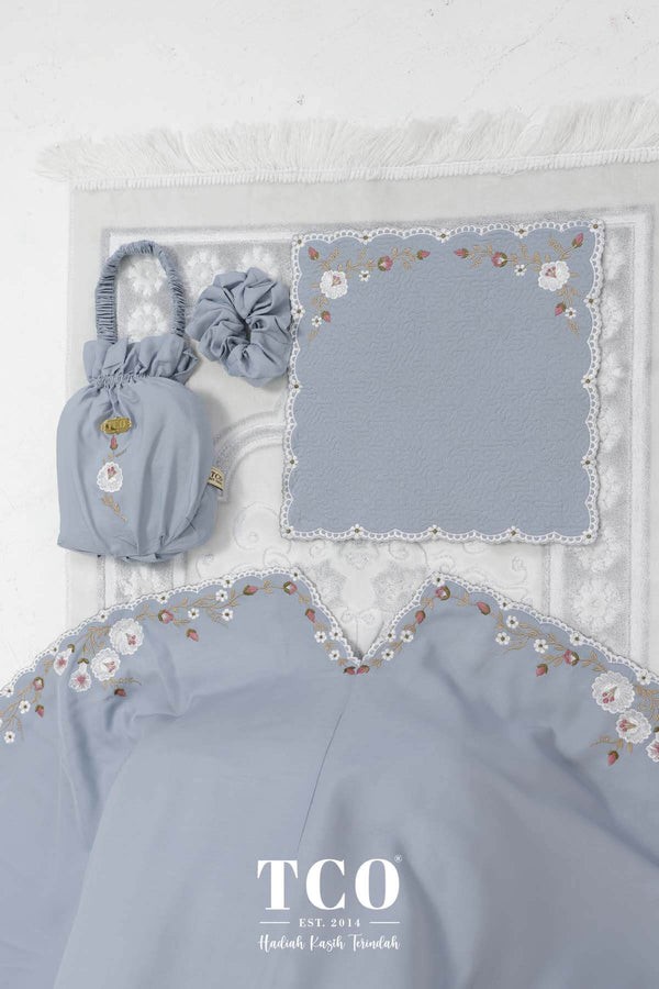 Telekung Pearl Yasmine in Smoky Bluish